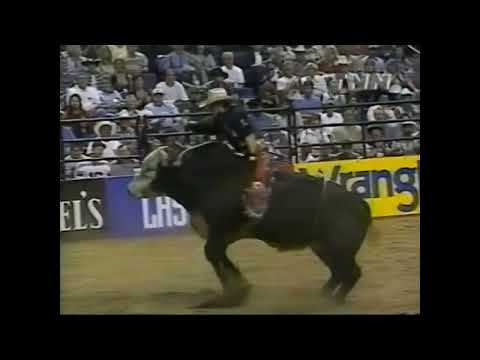 Chris Shivers vs Air Bud - 00 PBR Phoenix (91 pts)