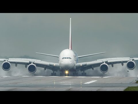 SMOOTHEST AIRBUS A380 LANDING ever (No smoke!) - Best A380 Landing I have ever seen (4K)