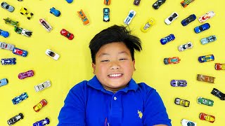 Alex and Wendy Race and Play with Hot Wheels Toy Cars Playsets