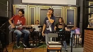 Download lagu SAARI AMRI / LAMUNAN TERHENTI/ KOMPOSER LEPAS GIAN...Terbaiikkkk mp3