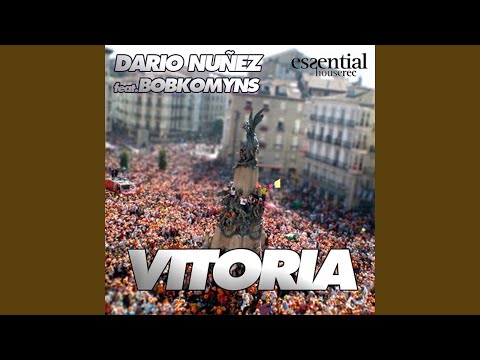 Vitoria (feat. Bobkomyns)