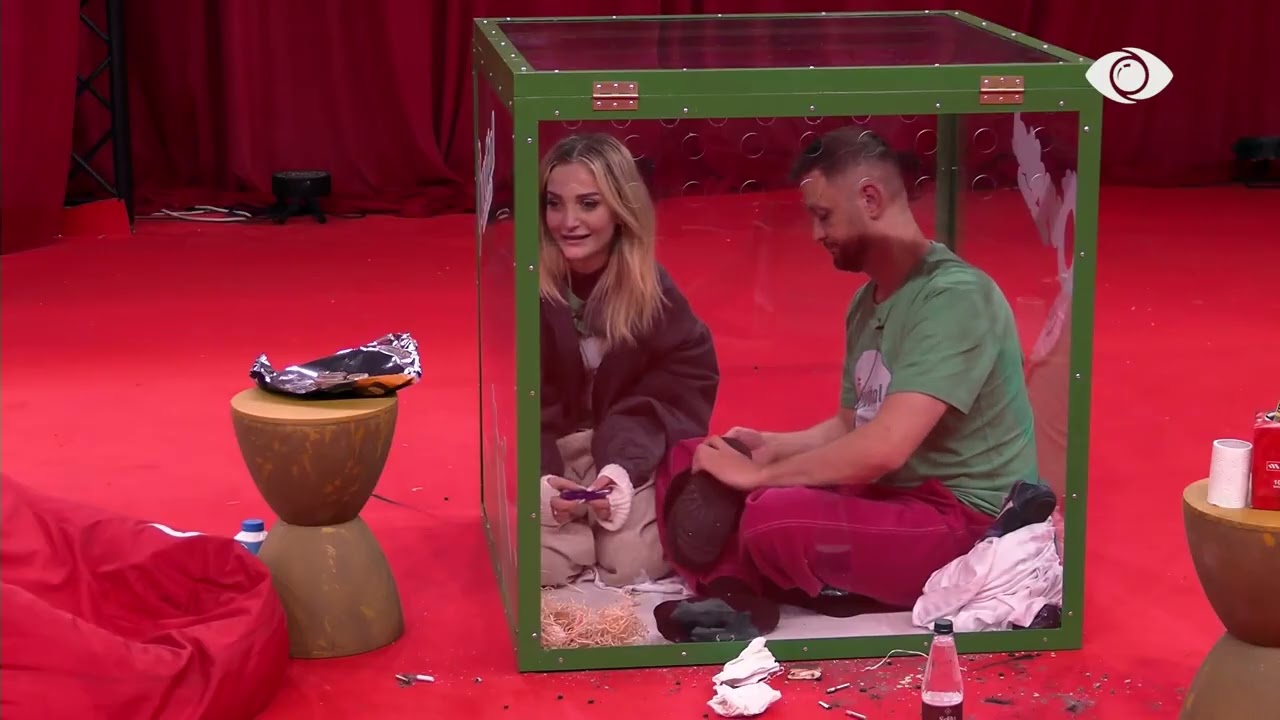 “A e ke bërë çiçin?”/ Shëndriti i drejtohet Artanit teksa vijojnë sfidën