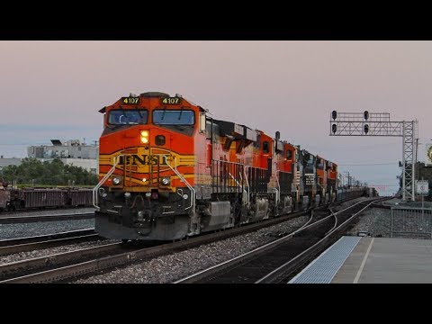 Fast BNSF Freight Trains At Night!
