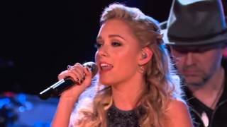 17-Year Old Emily Ann Roberts Sings Duet With Blake Shelton - The Voice