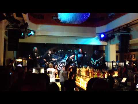 Arakain + Lucie Bílá - Dlouhá noc (Live in Hard rock cafe - Prague 11.9.2013)