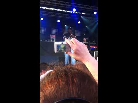 Concert Wati B 23 Aout 2014 à Boulogne Sur Mer / "Cool" de Dry , Doomams et JR