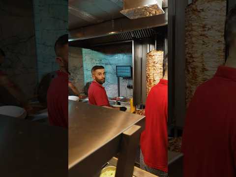 Książulo zachwycał się tym kebabem, jak jest naprawdę?