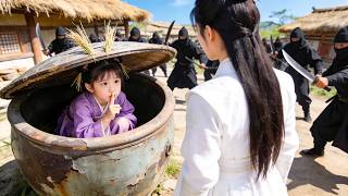 Download lagu Gadis kecil bersembunyi di tempayan air dari pembunuh—10 tahun kemudian kembali jadi pendekar mp3