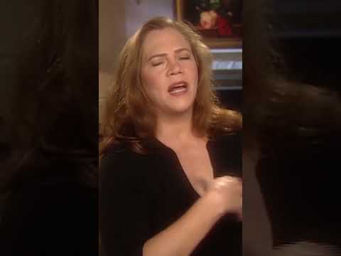 Thumbnail for video: Kathleen Turner reflects on Cary Grant and Grace Kelly in Hitchcock’s TO CATCH A THIEF.