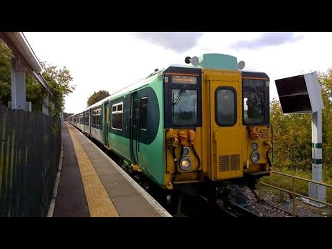 Southern Class 455 At Epsom Downs Train Station
