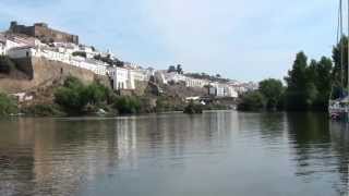 preview picture of video 'A trip down the river Guadiana by dinghy, from Mértola in Portugal to Pomarão'