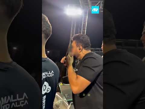 Vocalista da banda Malla 100 Alça é atingido por lata de cerveja durante show em Mato Grosso #shorts