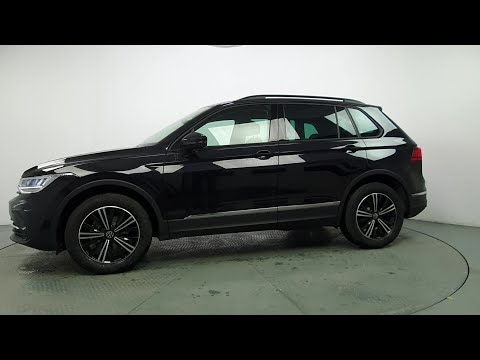211MO428 - 2021 Volkswagen Tiguan Life 2.0TDI M6F 122HP 5DR 35,945