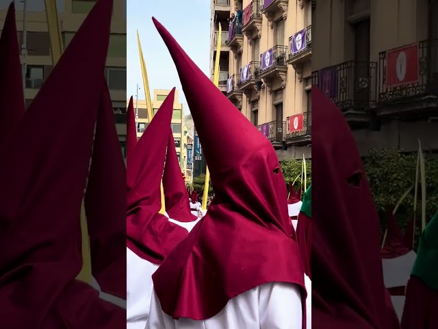 Vídeo relacionado con MardeTé Taza Admítelo te pasas Todo el año Esperando el Domingo de Ramos. Taza Semana Santa para nazarenos, costaleros