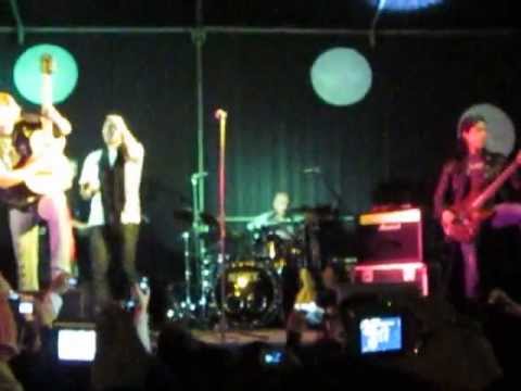 Jhovan Tomasevich-Quedate-COVERT ZEN(Festival Rock And Pop Huaral 2011)