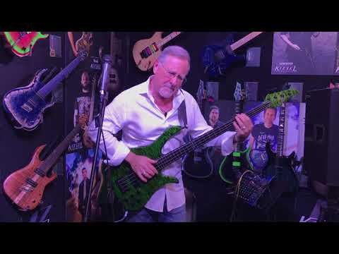 Bass Face - Brian Bromberg @ Kiesel 2019 NAMM (Smooth Jazz Family)
