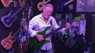 Bass Face - Brian Bromberg @ Kiesel 2019 NAMM (Smooth Jazz Family)
