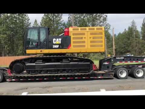 CAT 390F
