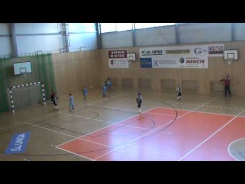 Halový turnaj v Benátkách n.Jiz.(11.12.2011)  PRAGA - SK KLADNO  0:0