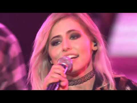 Here Comes Vi - Get Jinxed ft Lunity and Nicki Taylor - League of Legends - Worlds 2017 Live Concert