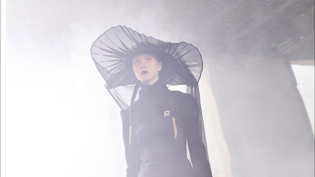 Rochas - Autumn Winter 2022/23 - Fashion show trailer