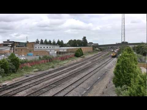 Freightliner 66561 approaching Cardiff Central