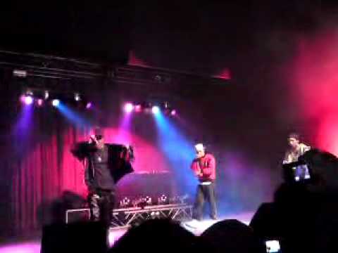 AGJA BASSTARD LIVE NBIN UNIIKKATIL KONZERT