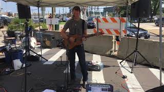 Michael McFarland singing "Lighthouse" in Ashtabula, Ohio 8/26/17
