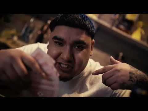 Manny Chavez feat. YOUNG MIGOS - Mi Familia (REMASTERED) Official Music Video