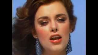 Sólo una Mujer Lyrics English Translation