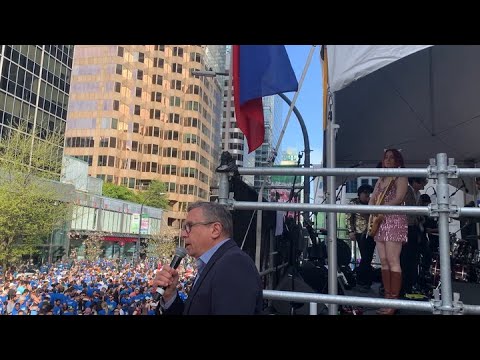 'Vancouver is strong' Vancouver Coun. Mike Klassen speaks at the start of the 2025 Sun Run