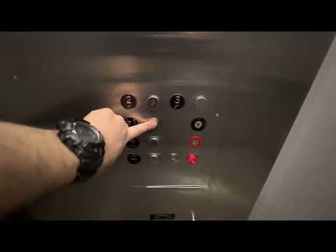 Elevator Best Western Plus Westbank Hotel