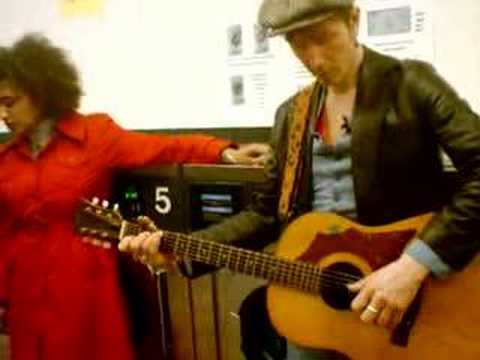 Lavomatik Session - Zita Swoon - Infinite Down