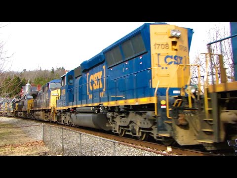 11 Engine CSX Train passes Steam Engine Display