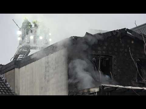 Wohnhaus in Vollbrand in Troisdorf am 13.02.26 + O-Ton