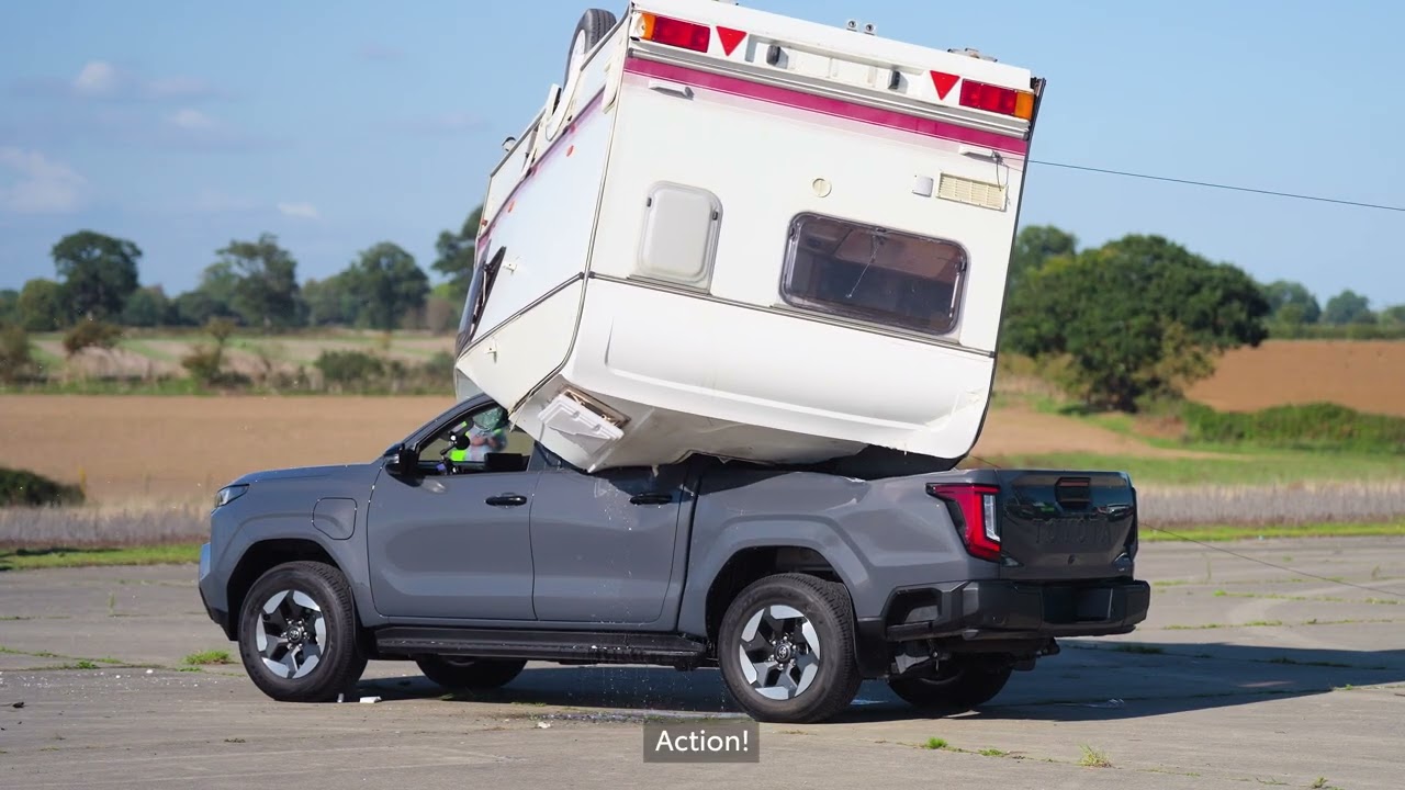 Toyota Hilux vs Caravan