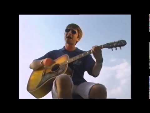 Noel Gallagher - Don't look back in Anger Acoustic Rare 1995 Video