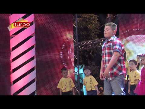 Kosova Fest 2014 Drin Kadriu - Podiumet -