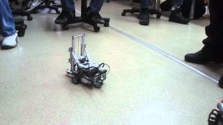 preview picture of video 'Wózek widłowy LEGO Mindstorms'