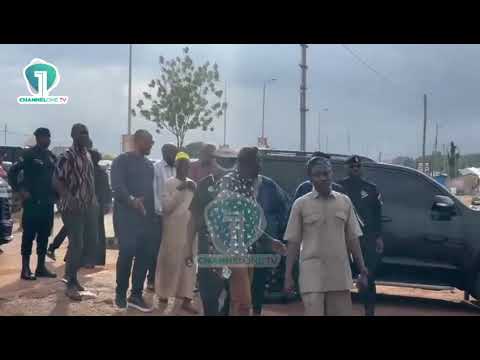 Northern Region Minister Joins Family for Prayers at Alhaji Murtala Mohammed’s Tamale Home