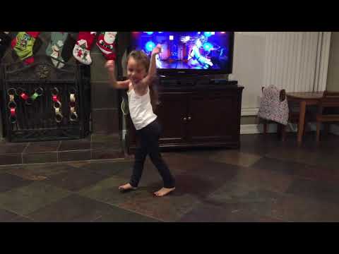 Marissa dancing along with Zendaya in Zapped 💃🏼 January 2016