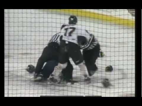 Mario Boilard vs Scott Wray