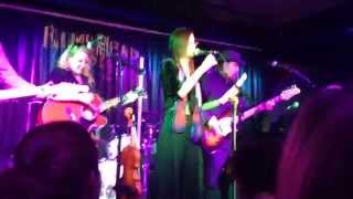 10,000 Maniacs - Dark Eyed Sailor (clip) live 2015-04-04