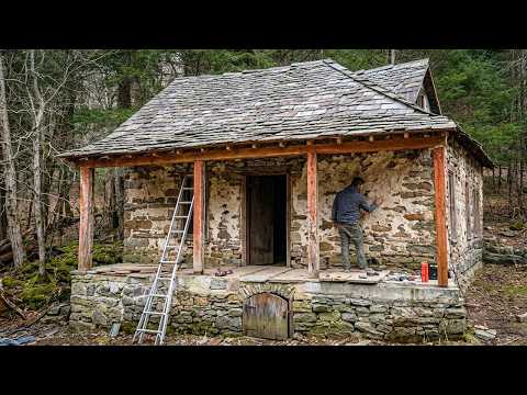 Man restored an abandoned house in the forest from 1957 into his dream home.