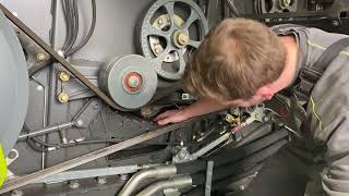 La moissonneuse-batteuse aux petits soins