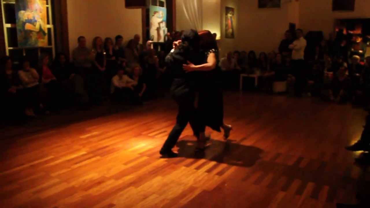 ALEXANDRA BALDAQUE E MANUELA MOREIRA, NO 5º ANIVERSÁRIO DA LIÇÃO DE TANGO