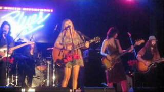 Grace Potter &amp; The Nocturnals - &quot;Falling Or Flying&quot; - Ft. Smith, AR - 6/25/10