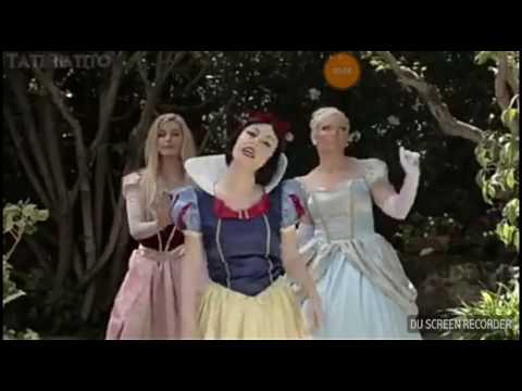 Blancanieves vs Elsa - Batalla de rap
