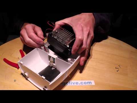 Mini peltier dehumidifier teardown.