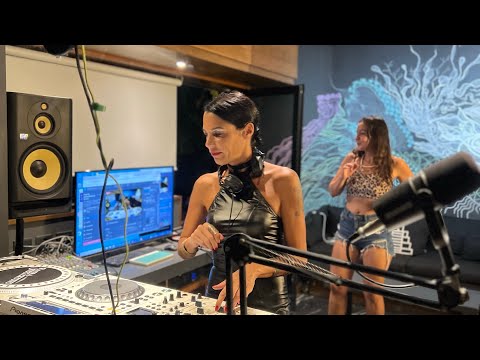 Techno Music | Linda Grazia | RRS070 | Downtown Tulum Radio